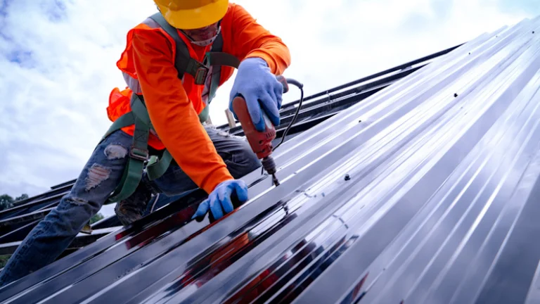 How to Measure A Roof for Metal Roofing?